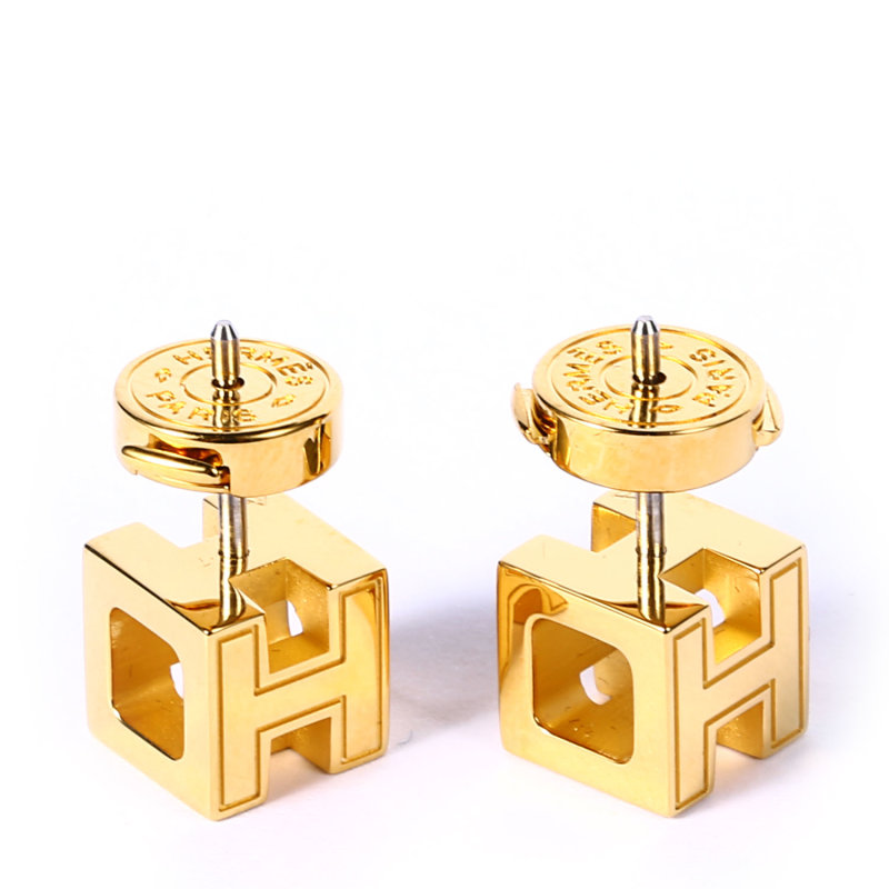 VAN CLEEF & ARPELS 蝴蝶胸针 白金 2019