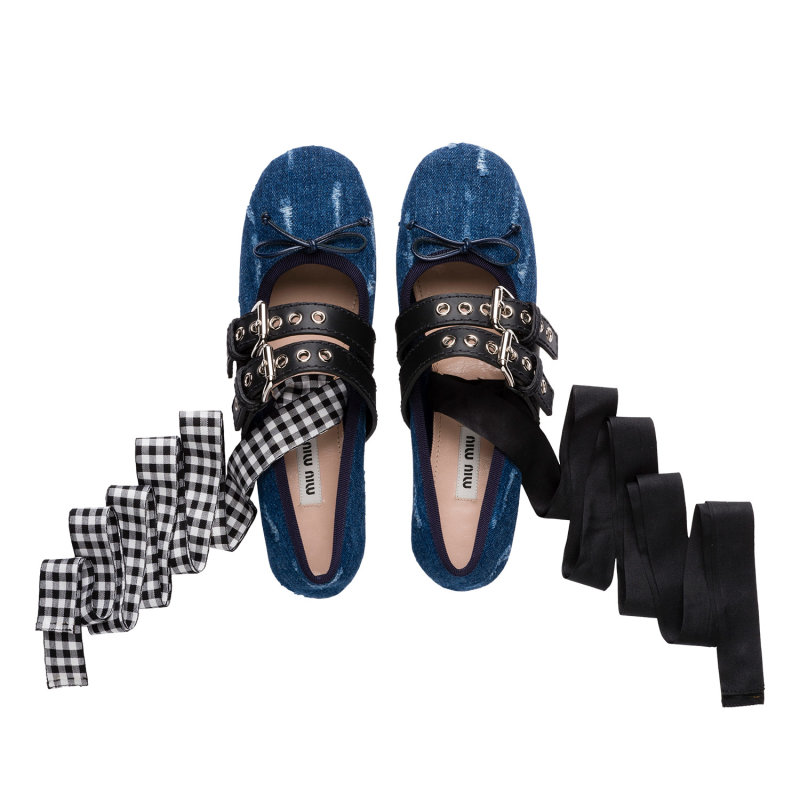 ROGER VIVIER 芭蕾平底鞋 米白 2025