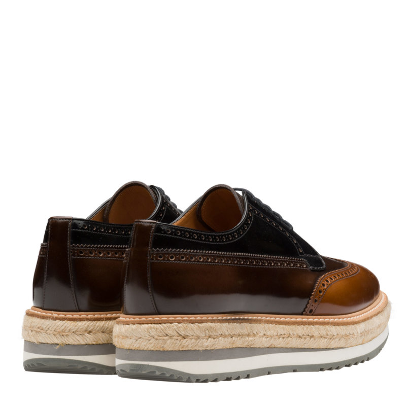 ALEXANDER MCQUEEN Oversized Sneaker 白黑 2024