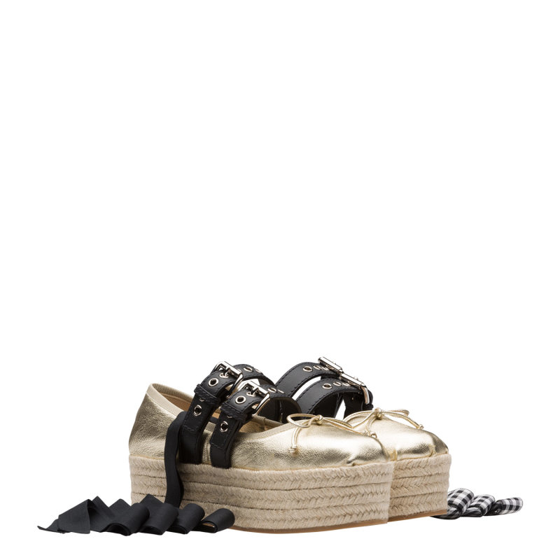 BOTTEGA VENETA 编织凉鞋 裸粉 2018